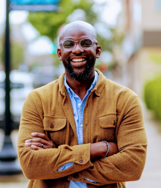 Portrait of Dr. Dan Owolabi